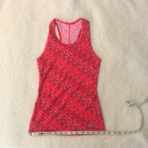 NIKE Dri-Fit Training Tank Big Girl’s M (8) - Picture 8 of 8